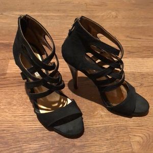 Cynthia Vincent black August heels